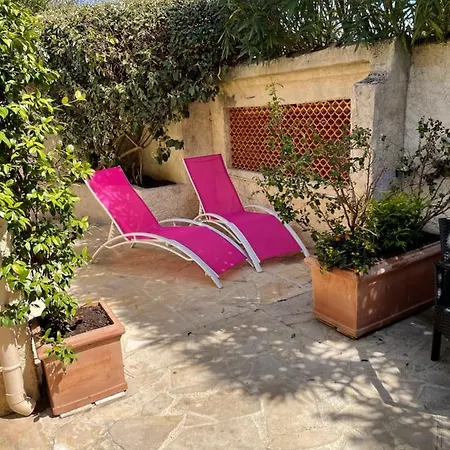 Holiday home Maisonnette Au Calme Et Proche *
